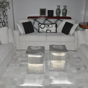  Appartement Au Champs Elysées France
